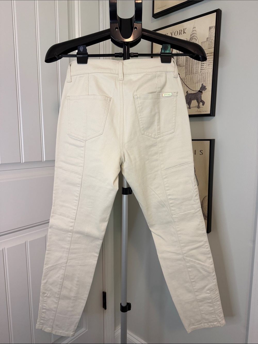 White House Black Market Off-White Zip Pocket Ankle Pants - Picture 4 of 9